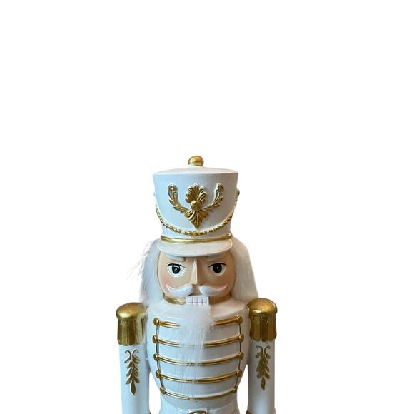 34th & Pine White Gold NUTCRACKERS 14in Wood Set of 2 Holiday Glam NEW - Picture 8 of 15